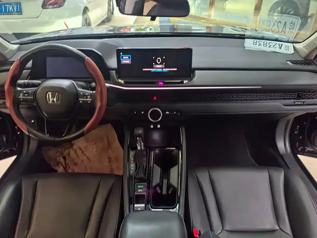 Honda Accord 2023 из CN, фото 9