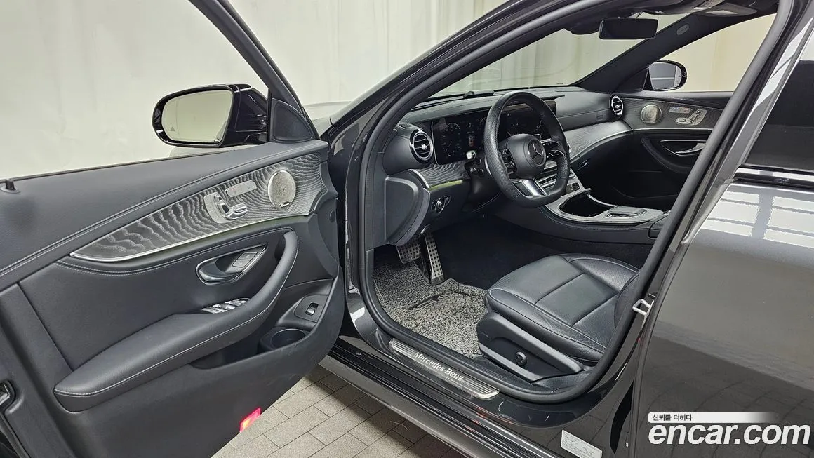 Mercedes-Benz E-Class 2023 из KR, фото 7