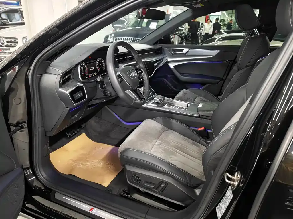 Audi A6L 2021 из CN, фото 8