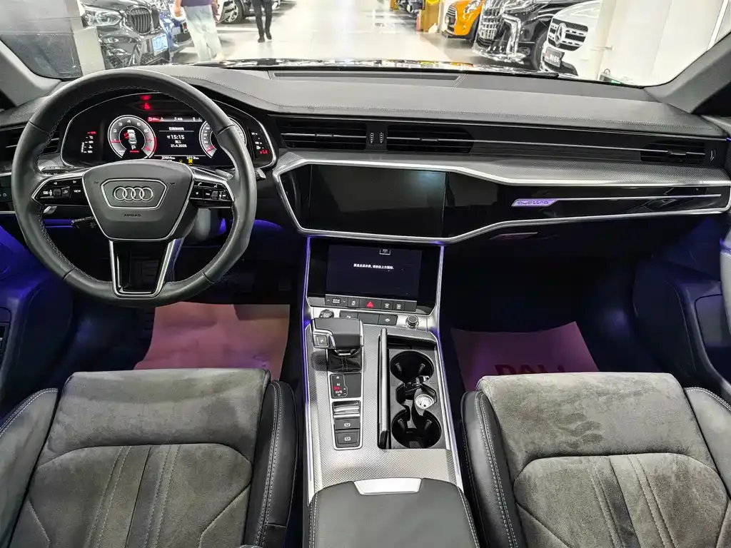 Audi A6L 2021 из CN, фото 10