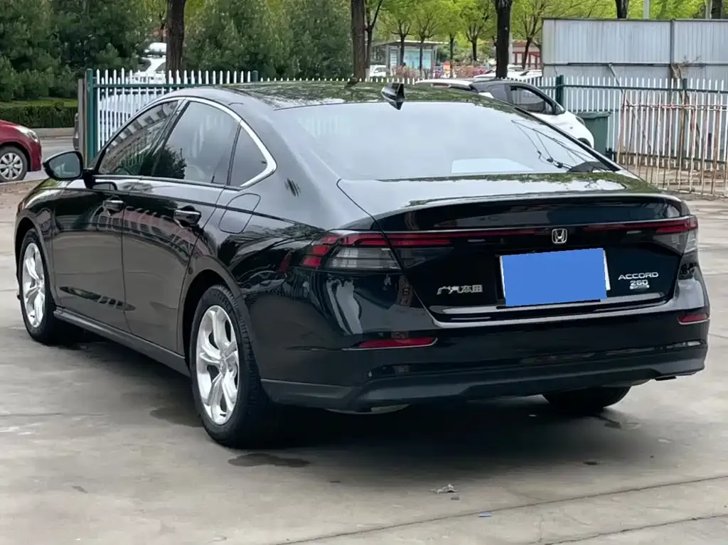 Honda Accord — фото 4