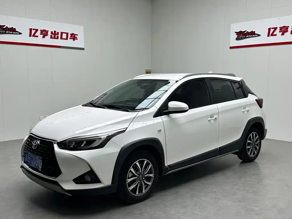 Toyota Yaris L