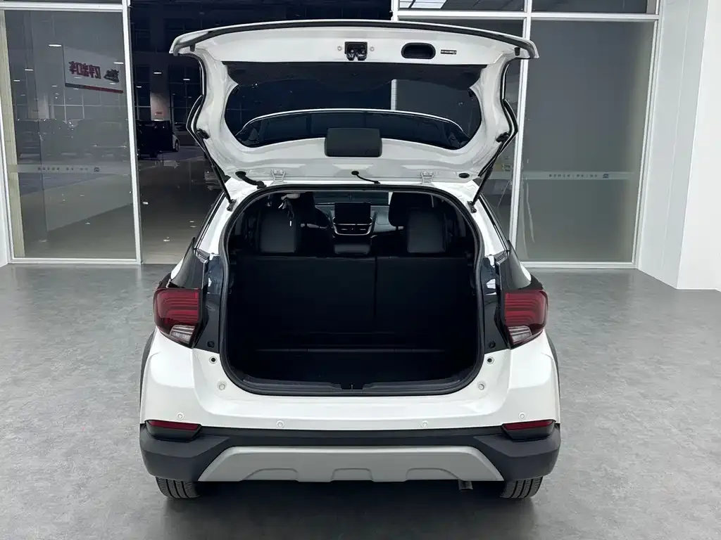 Toyota Yaris L 2021 из CN, фото 9