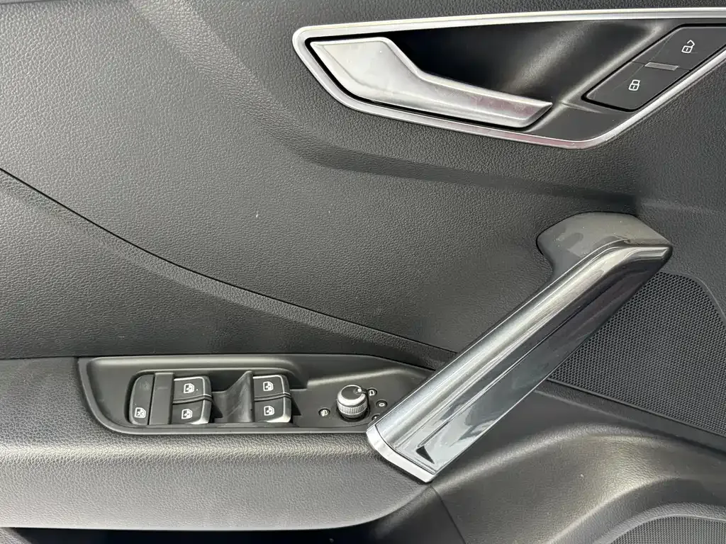 Audi Q2L 2021 из CN, фото 10