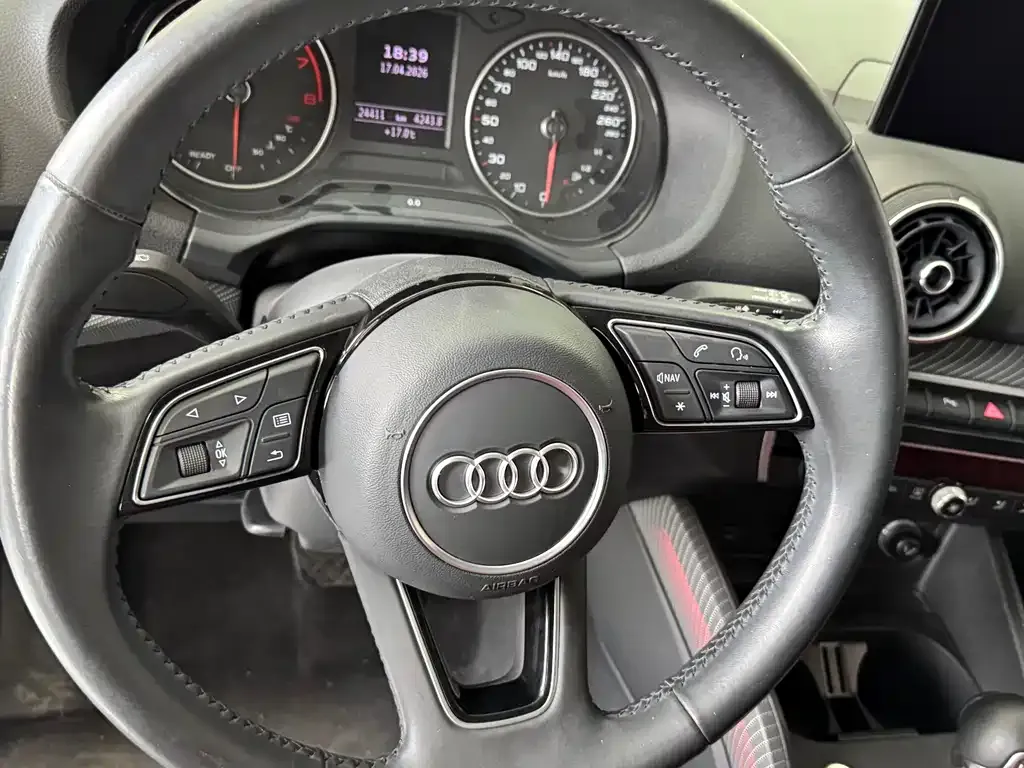 Audi Q2L 2021 из CN, фото 8