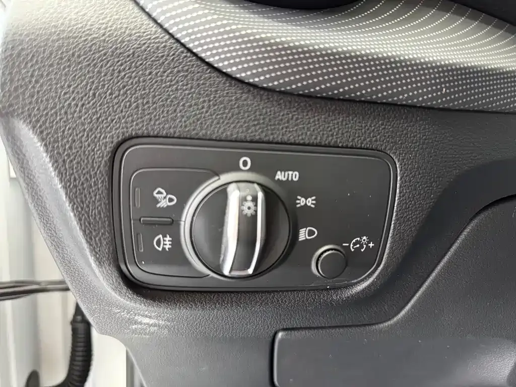 Audi Q2L 2021 из CN, фото 7