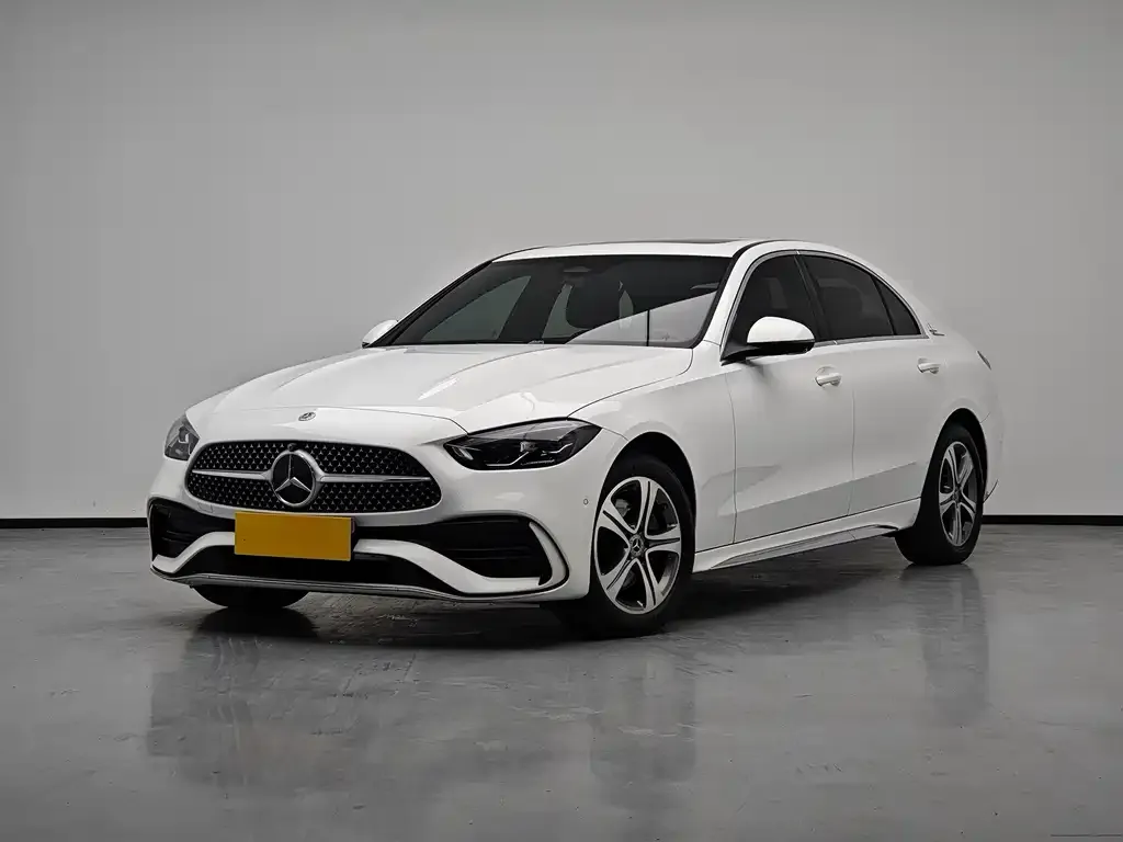 Mercedes-Benz C-Class — фото 1