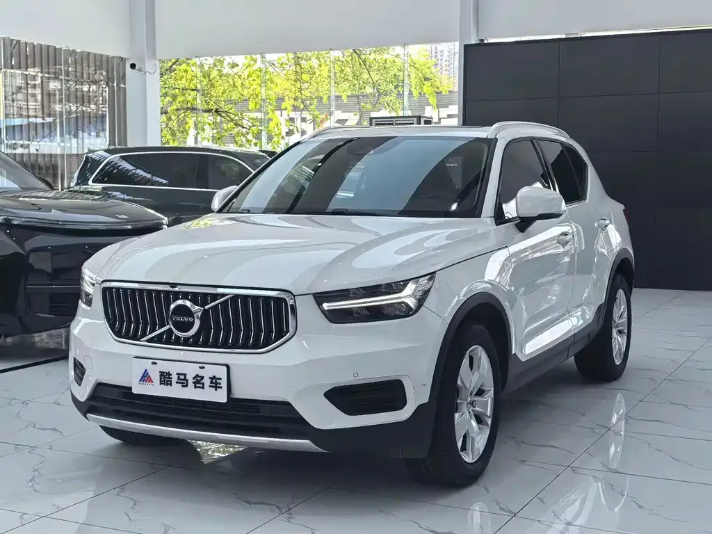 Volvo XC40 2021 из CN, фото 1