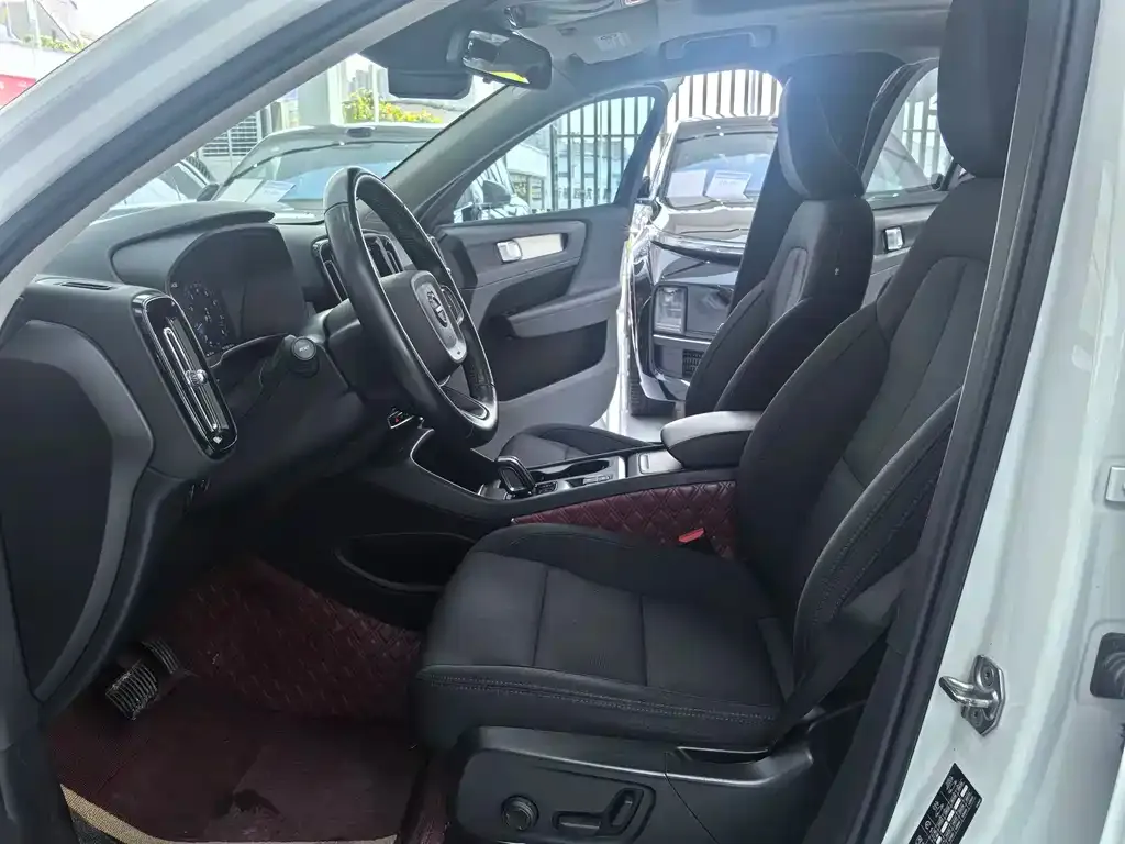 Volvo XC40 2021 из CN, фото 7