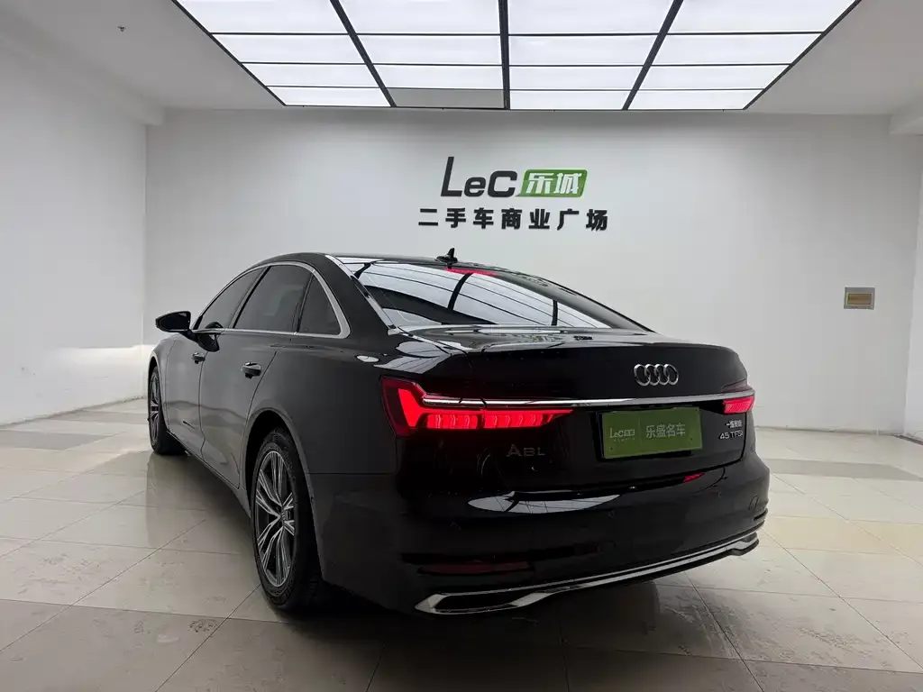 Audi A6L 2024 из CN, фото 4