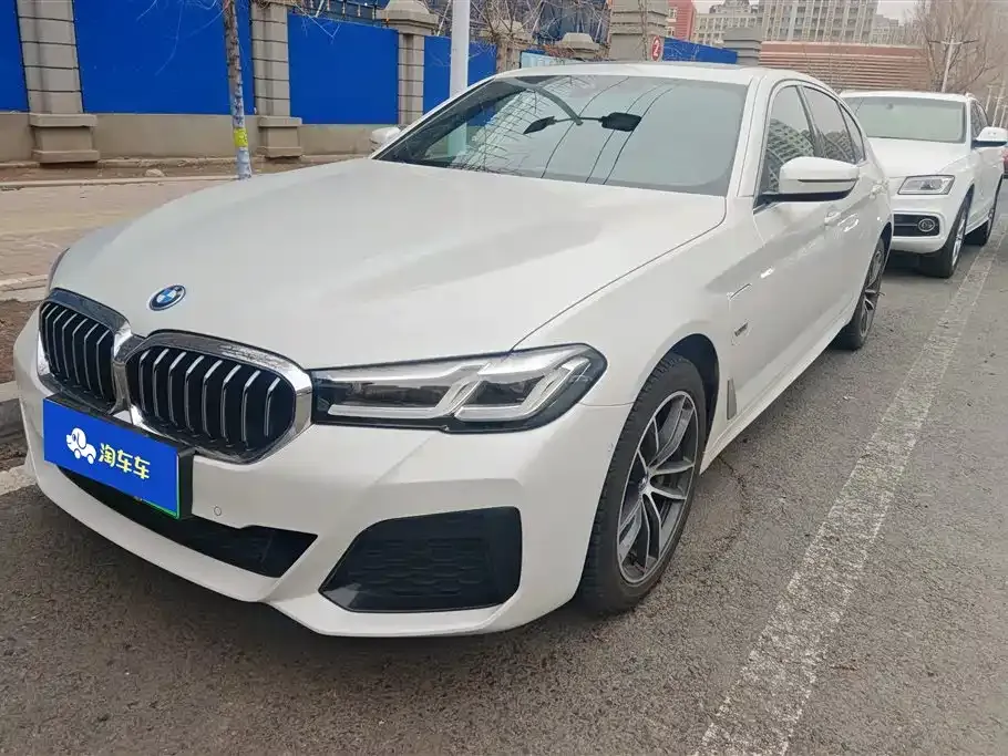 BMW 5 Series New Energy — фото 1