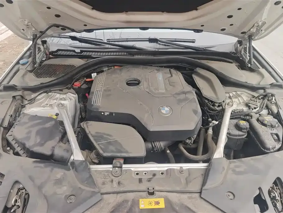BMW 5 Series New Energy — фото 8