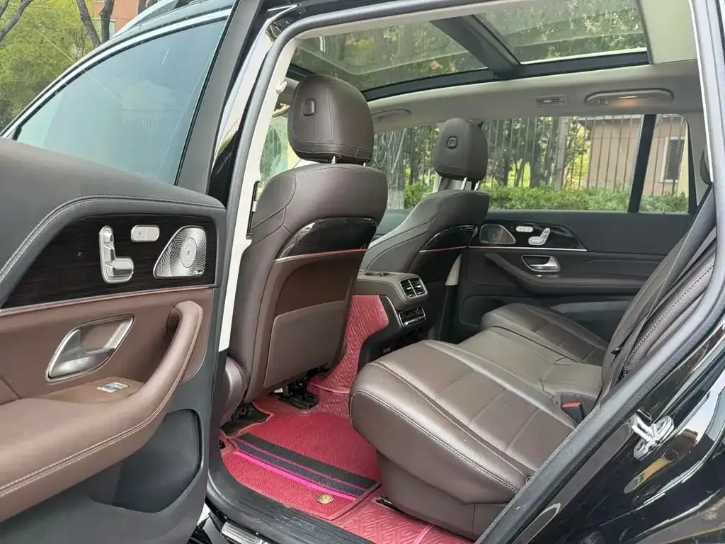 Mercedes-Benz GLS — фото 6