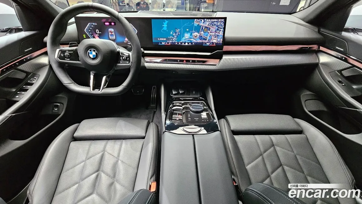 BMW 5-Series 2025 из KR, фото 8