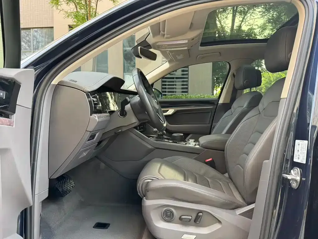 Volkswagen Touareg 2024 из CN, фото 5