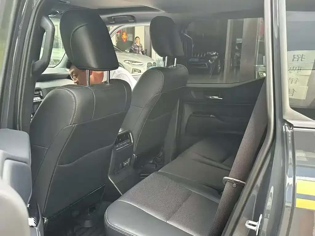 Toyota Prado 2025 из CN, фото 2