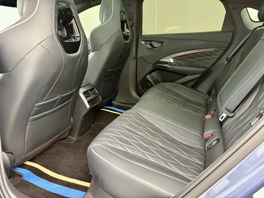 BYD Seal 2023 из CN, фото 4