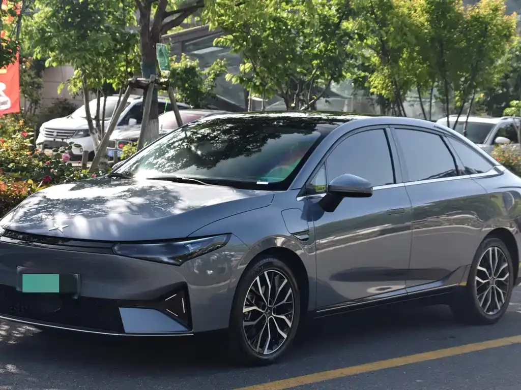 XPeng P5