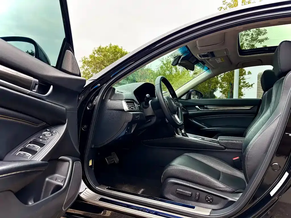 Honda Accord 2022 из CN, фото 7