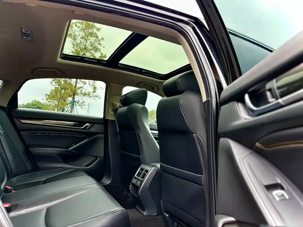 Honda Accord 2022 из CN, фото 2