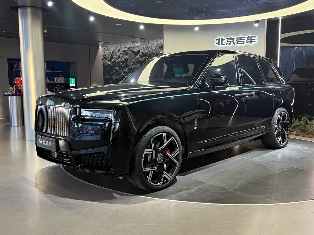 Rolls-Royce Cullinan — фото 1