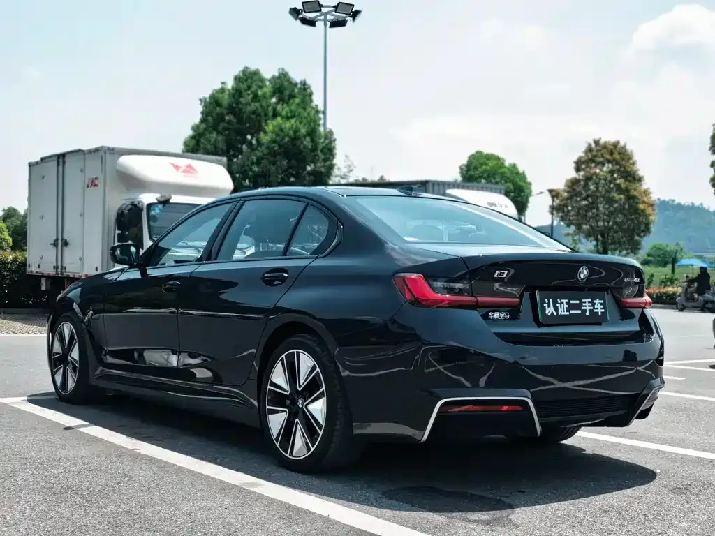 BMW i3 — фото 3