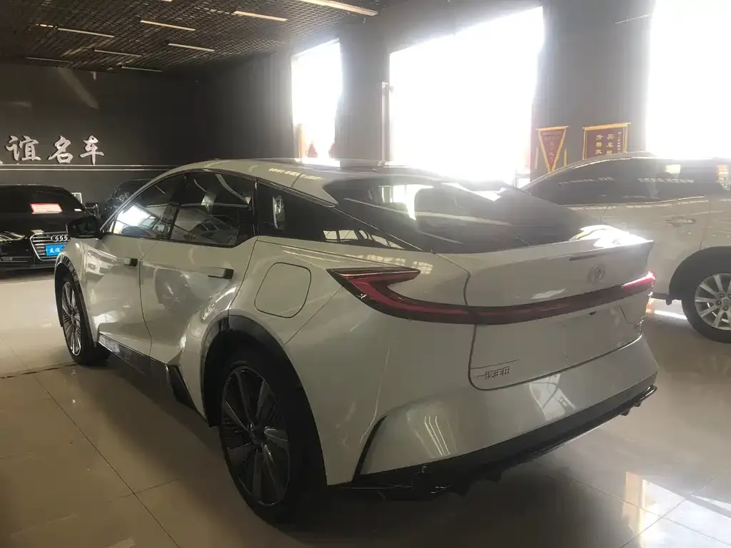 Toyota bZ5 2026 из CN, фото 10