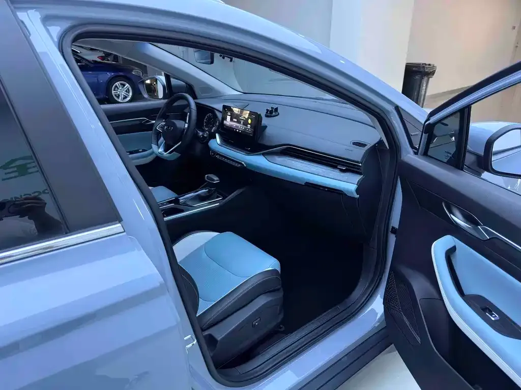 Geely Emgrand S 2022 из CN, фото 9