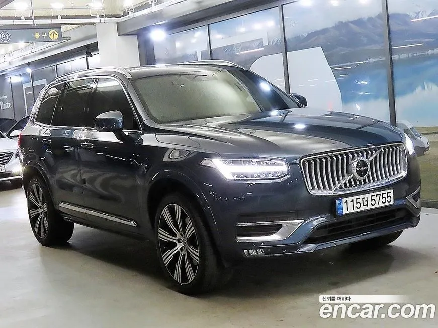 Volvo XC90 — фото 1