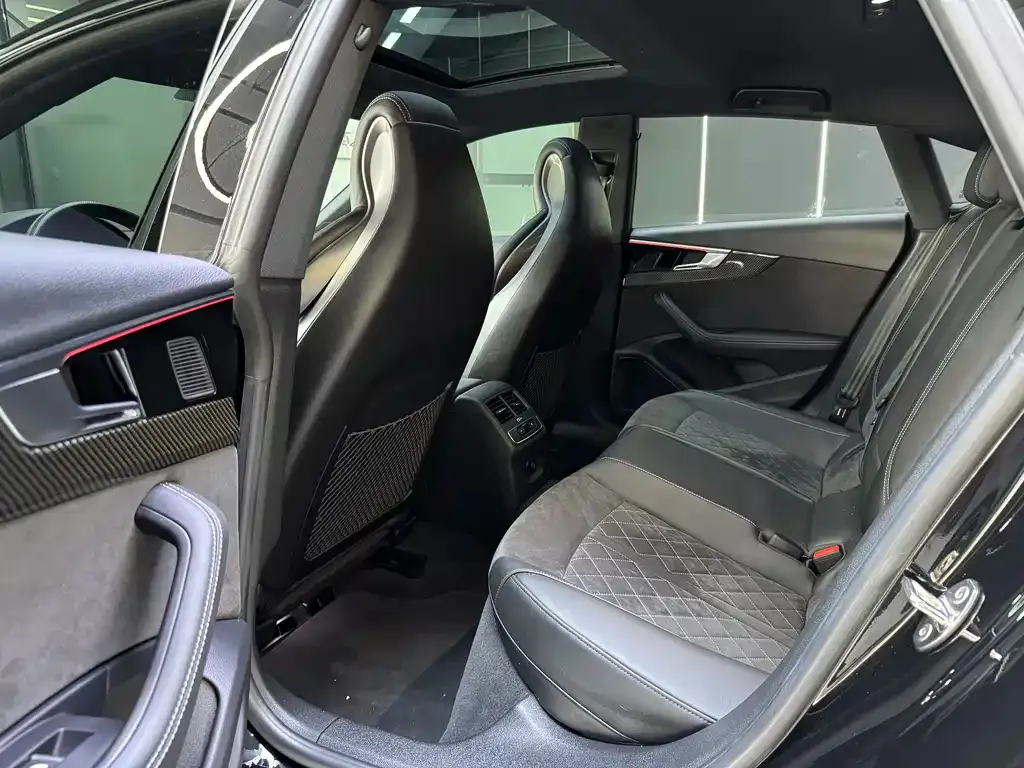 Audi RS 5 2021 из CN, фото 7