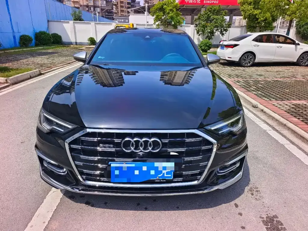 Audi A6L — фото 2