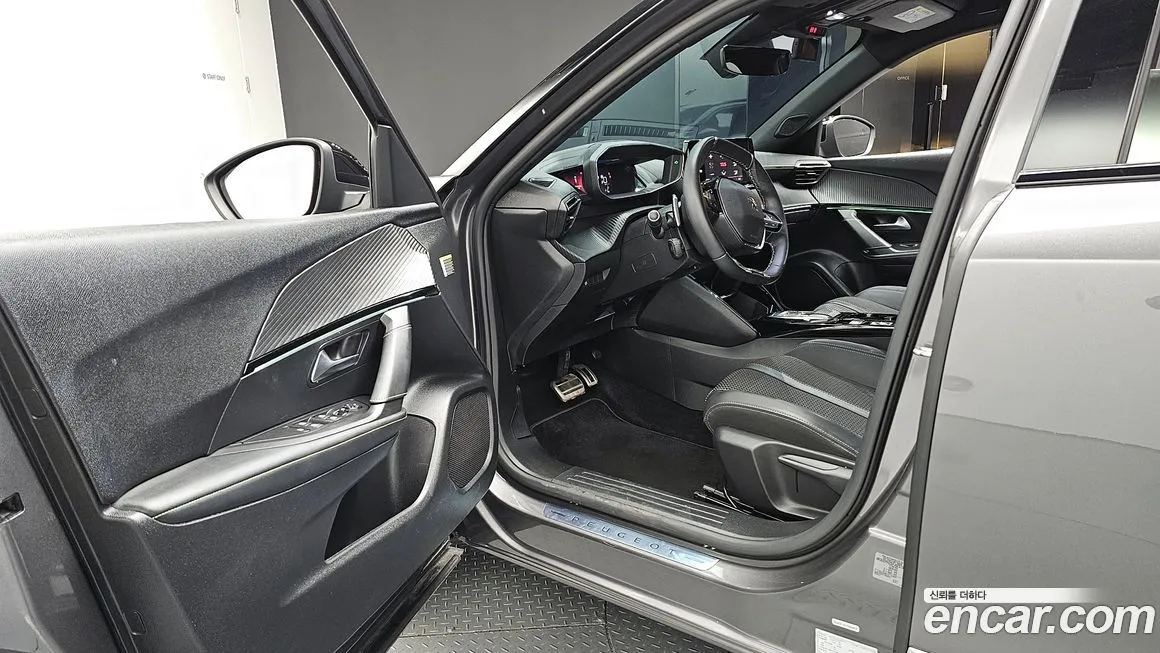Peugeot 2008 2023 из KR, фото 10