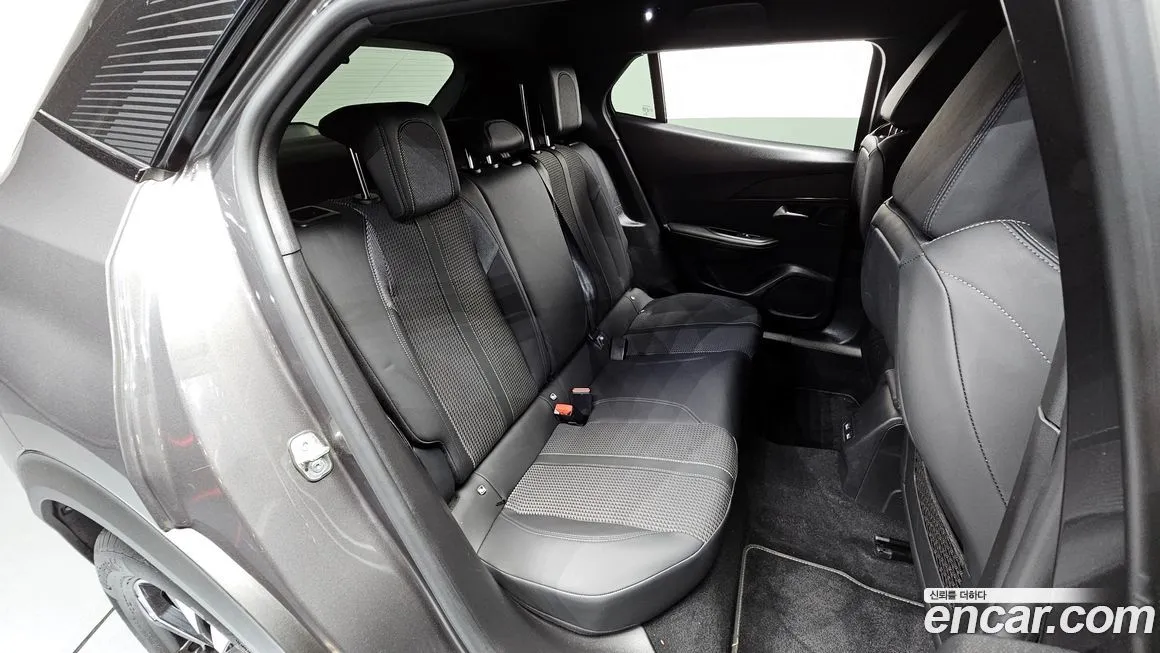 Peugeot 2008 2023 из KR, фото 3