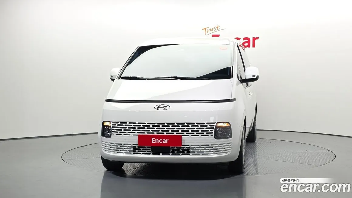 Hyundai Staria — фото 3