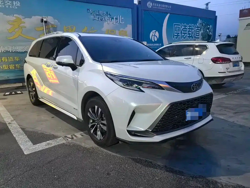 Toyota Granvia 2025 из CN, фото 7