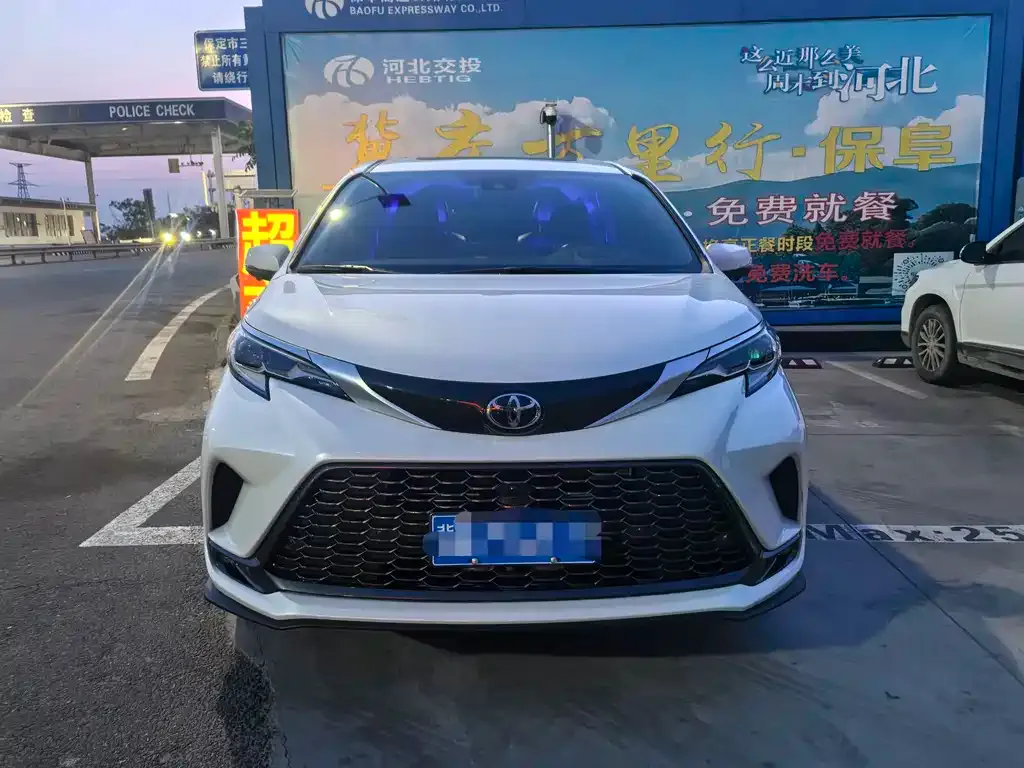 Toyota Granvia 2025 из CN, фото 9