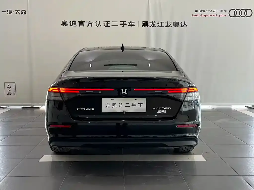 Honda Accord — фото 10
