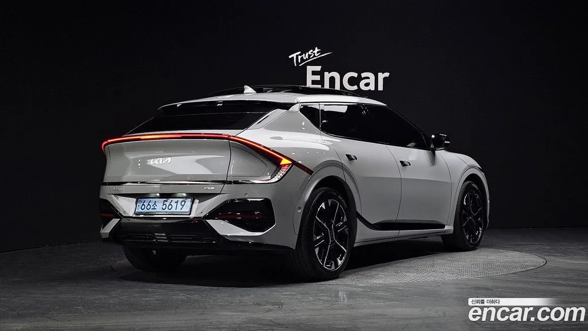 Kia EV6 — фото 2