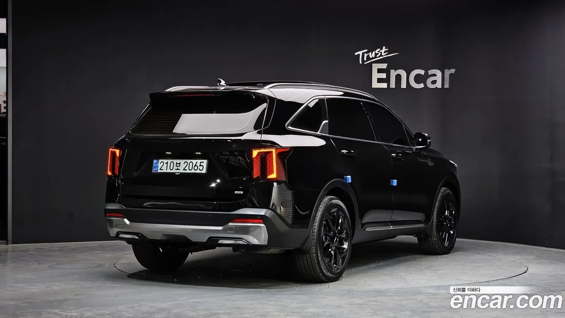 Kia Sorento — фото 5