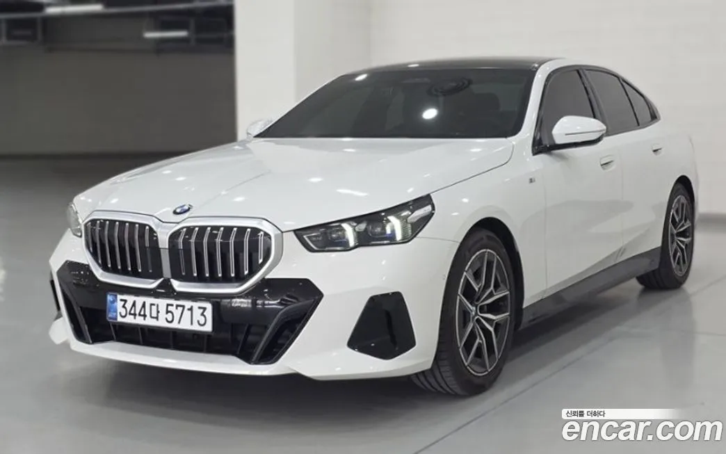 BMW 5-Series 2025 из KR, фото 7