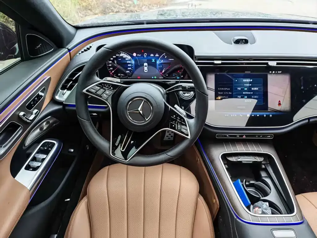 Mercedes-Benz E-Class — фото 10