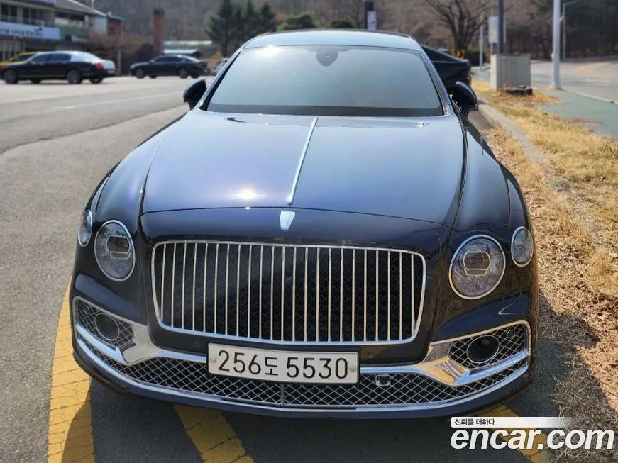 Bentley Flying Spur 2022 из KR, фото 2