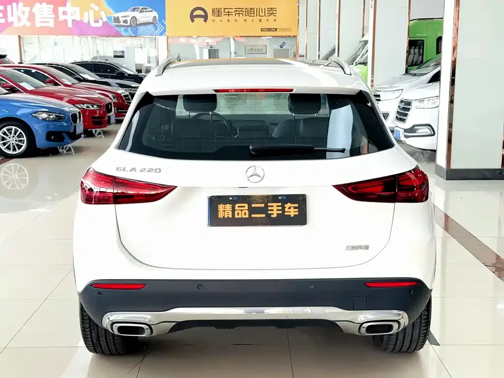Mercedes-Benz GLA — фото 7
