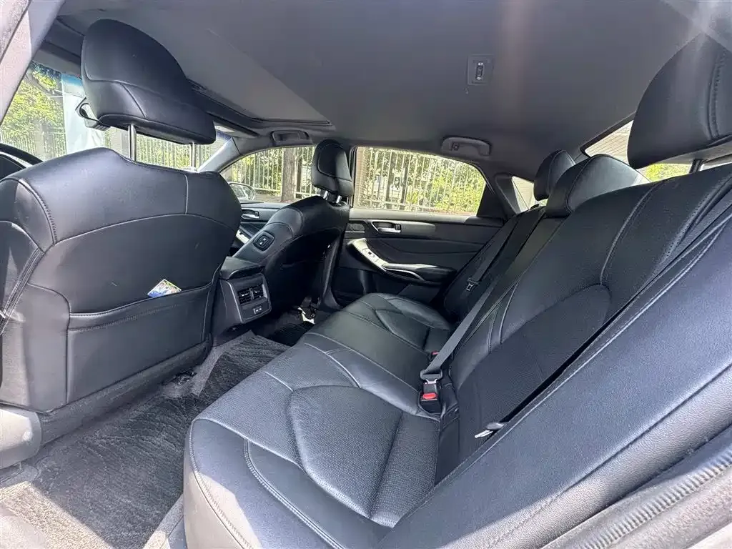 Toyota Avalon 2022 из CN, фото 5