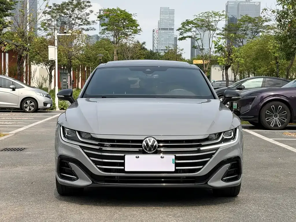 Volkswagen CC 2023 из CN, фото 5
