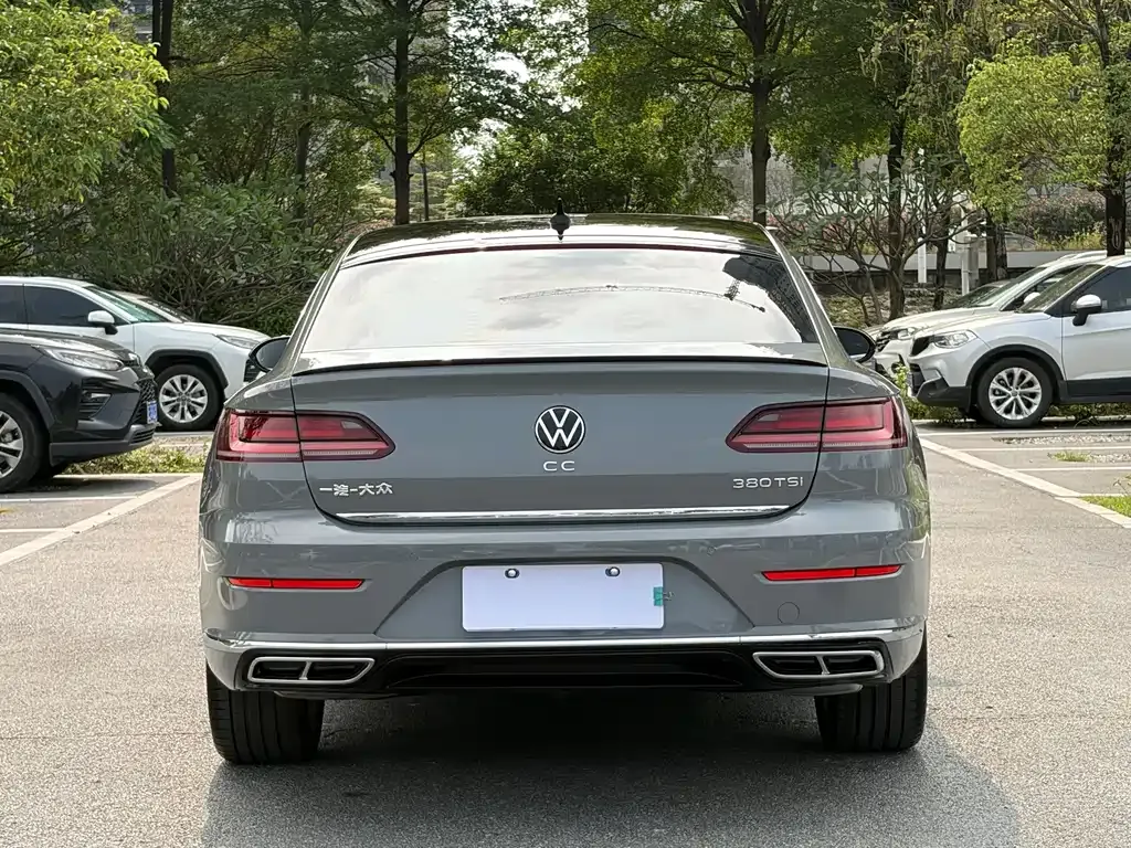 Volkswagen CC 2023 из CN, фото 10