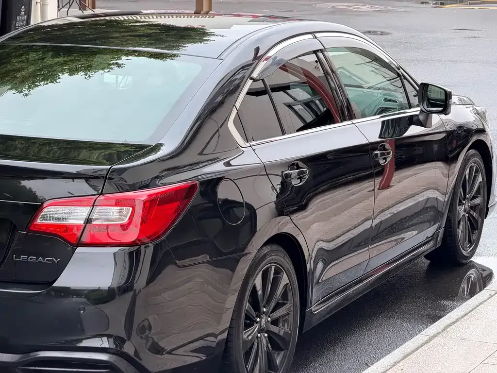 Subaru Legacy 2022 из CN, фото 7