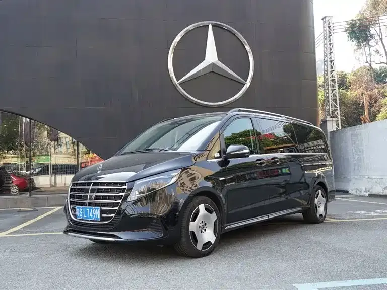 Mercedes-Benz V-Class — фото 1