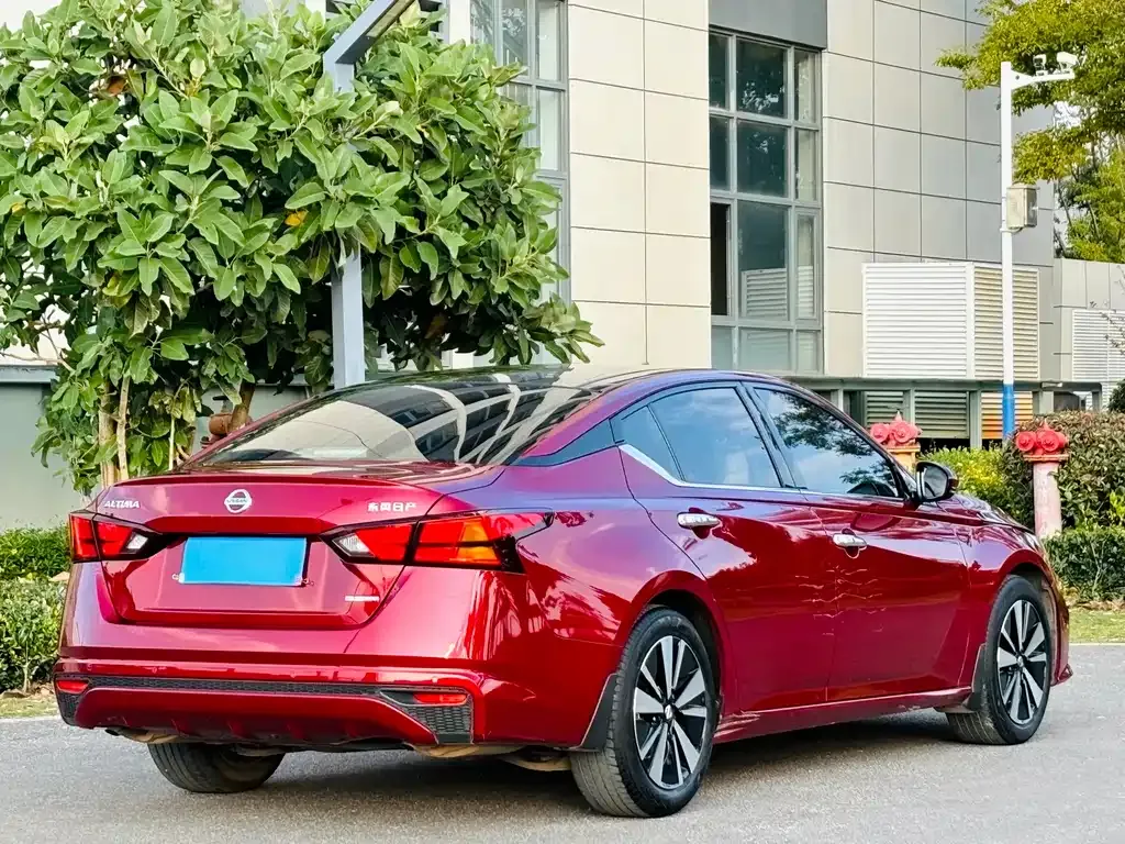 Nissan Teana — фото 4