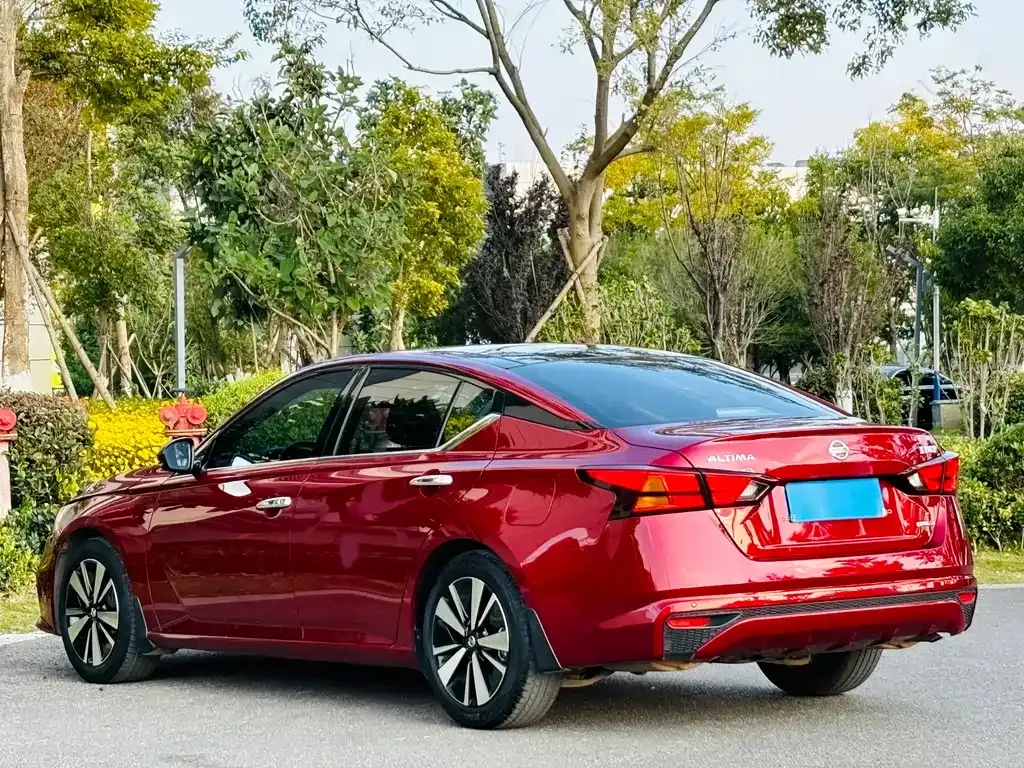 Nissan Teana — фото 7